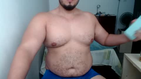 Snapshot of beefypecs_10 chatting on July 16, 10:16 pm Criss2fer online show from July 16, 10:16 pm