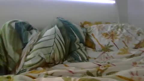 Snapshot of beeinmedeep chatting on March 6, 9:53 pm beeinmedeep online show from March 6, 9:53 pm