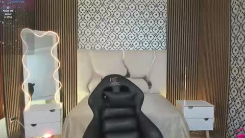 BELLA online show from October 26, 12:33 pm