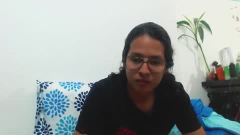 Snapshot of beentage chatting on October 28, 4:49 am Alex online show from October 28, 4:49 am