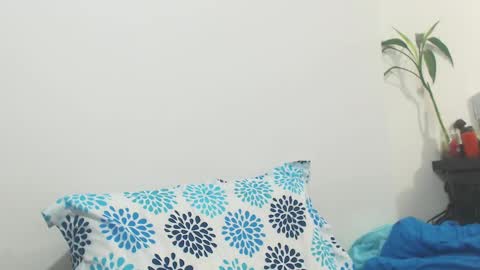 Snapshot of beentage chatting on October 31, 6:25 am Alex online show from October 31, 6:25 am