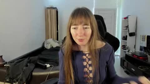 Lisa online show from September 25, 12:53 pm