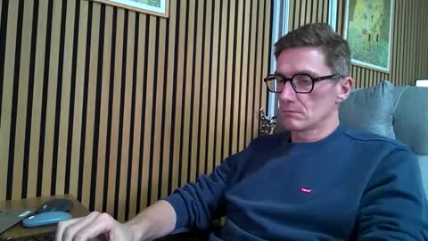 Snapshot of belami_france chatting on March 13, 12:23 pm SexFriendFrance online show from March 13, 12:23 pm