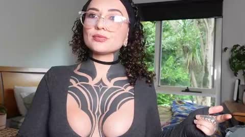 Snapshot of belen_osqura chatting on July 13, 5:21 am Alt Aussie online show from July 13, 5:21 am