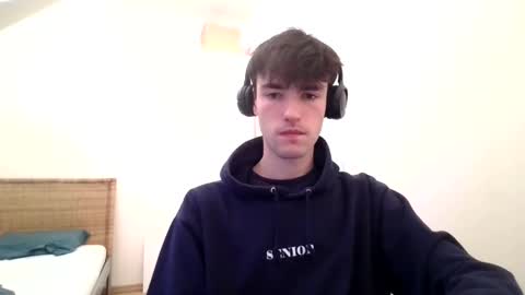 belgiandick2408 online show from December 30, 3:35 pm