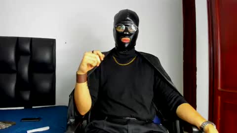 Snapshot of belialcrow666 chatting on November 8, 7:12 pm belialcrow666 online show from November 8, 7:12 pm