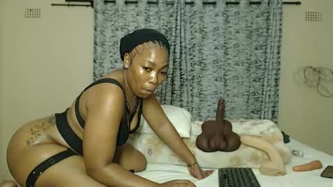 belindaxxxx online show from February 19, 6:42 am