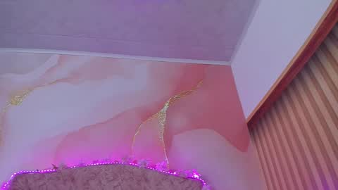 Melanie  online show from January 8, 10:28 am