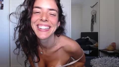 Bella online show from February 14, 11:12 pm