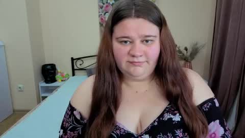 bella_blvack online show from April 2, 12:25 pm