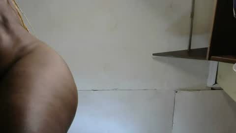 bella_c8 online show from June 26, 5:56 am