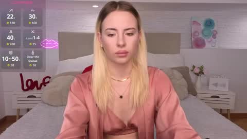 Bella online show from May 13, 9:11 pm