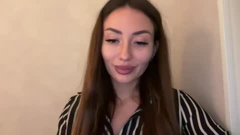 bella_foxxi online show from December 1, 6:52 pm