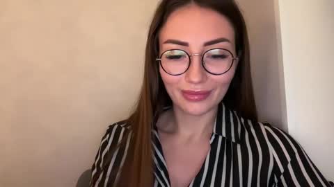 bella_foxxi online show from December 7, 1:07 pm