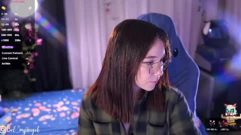 Snapshot of bella_franco chatting on May 15, 4:25 pm In instagran bel myangel online show from May 15, 4:25 pm