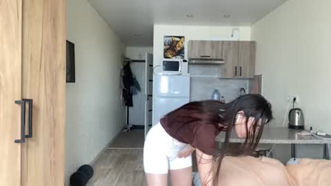 Snapshot of bella_gasp chatting on June 29, 10:15 am Jane online show from June 29, 10:15 am