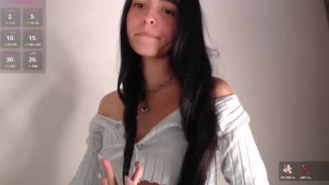 Snapshot of bella_musee chatting on February 11, 1:52 am   online show from February 11, 1:52 am