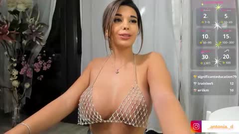 bella_posh online show from November 14, 6:39 pm