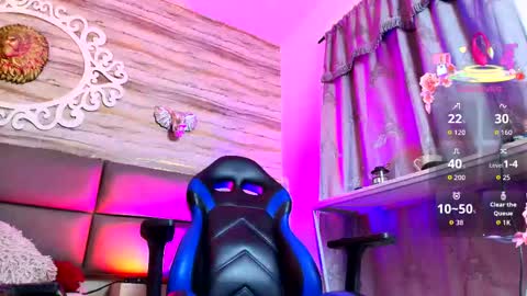 Snapshot of bella_salvatore chatting on September 26, 4:44 pm online show from September 26, 4:44 pm