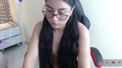 BELLA STONE  online show from February 23, 7:33 pm