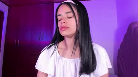 Valeria Model Independent online show from November 4, 4:44 am