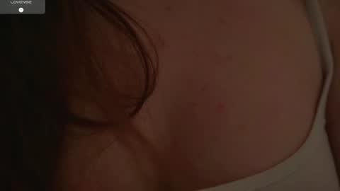 Snapshot of bella_xiss chatting on June 27, 4:23 pm bella_xiss online show from June 27, 4:23 pm