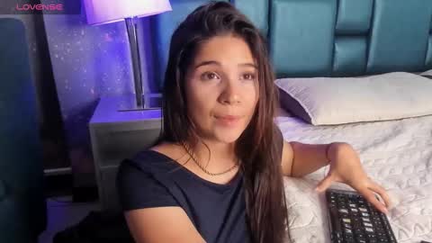 Bella Becca  online show from November 23, 6:30 pm