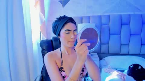 Snapshot of bellaastorm chatting on October 17, 8:22 pm bellaastorm online show from October 17, 8:22 pm