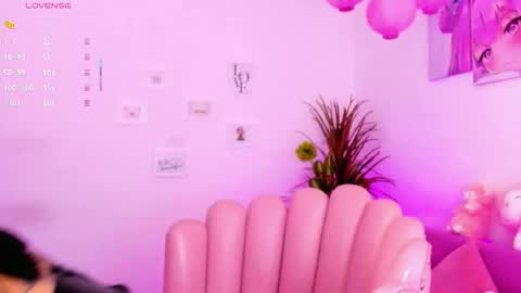 Bella online show from November 29, 1:47 pm