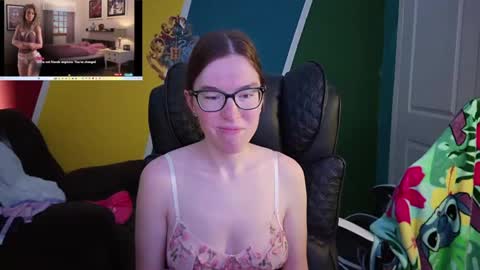 Snapshot of bellablake96 chatting on July 6, 3:58 pm BellaBlake96 online show from July 6, 3:58 pm