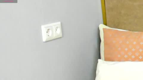 bellacandys online show from May 14, 1:23 am