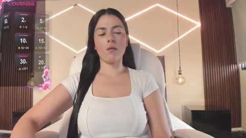 Bella Clair online show from May 28, 2:47 pm