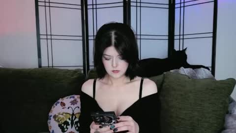 Snapshot of belladonnafortune chatting on May 5, 1:02 am Miss Fortune online show from May 5, 1:02 am