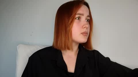 Snapshot of bellahoneyy_ chatting on May 30, 7:11 pm Bella online show from May 30, 7:11 pm