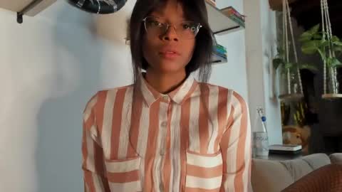 Bellah online show from April 17, 9:45 am