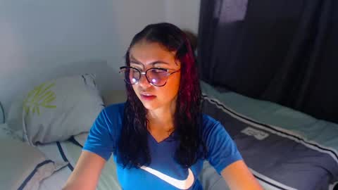 Snapshot of bellaluxxs chatting on May 2, 9:42 pm MY NAME IS BELL online show from May 2, 9:42 pm