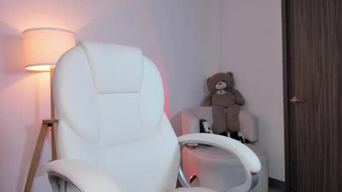 Bella Mia online show from February 10, 12:59 am