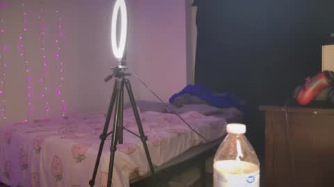 Bella Monroe online show from September 15, 3:28 am