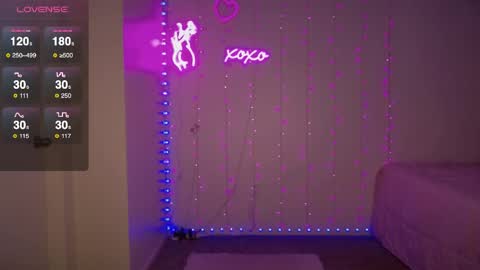 Bella Monroe online show from May 6, 5:14 am