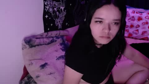 bella online show from December 15, 4:07 am