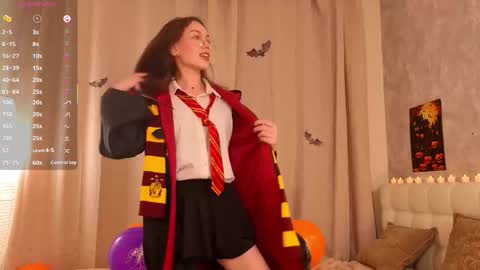 Anna  u can call me Ana de Armas online show from October 31, 5:47 pm