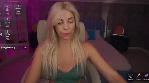 Bella online show from May 24, 8:03 pm
