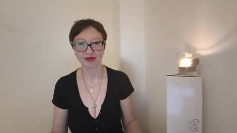 Emma online show from June 8, 7:03 pm