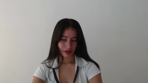 Bella online show from August 6, 7:16 pm