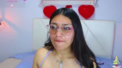 bellastonee1 online show from December 17, 4:23 am