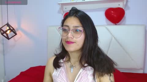 bellastonee1 online show from December 18, 4:09 am