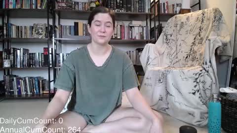 BellaStrange69 online show from March 5, 7:10 pm