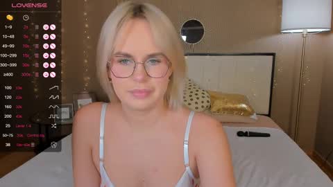 Bella online show from February 14, 1:02 am