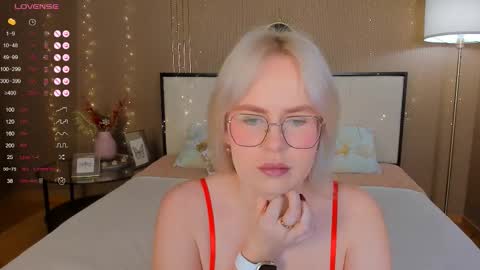 Bella online show from December 5, 12:52 am