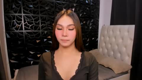 bella online show from July 28, 5:25 am
